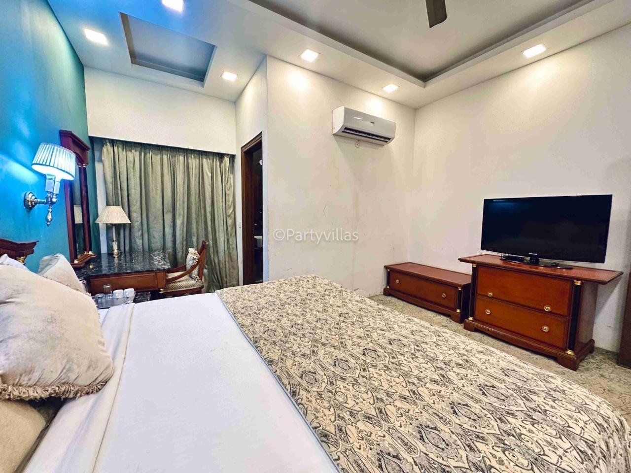 Deluxe Room Interior